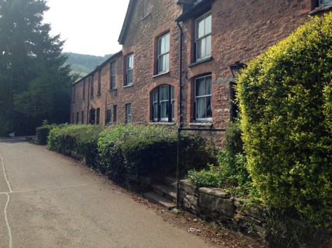 Still no one coming out...