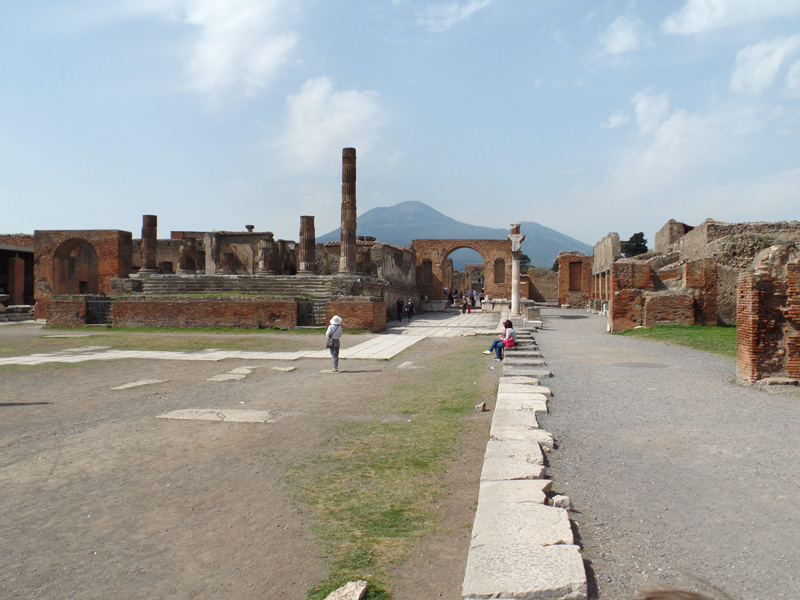 Pompeii Foro and Vesuvius