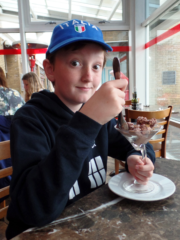 Bellini's pudding - Doctor Who Boom Town